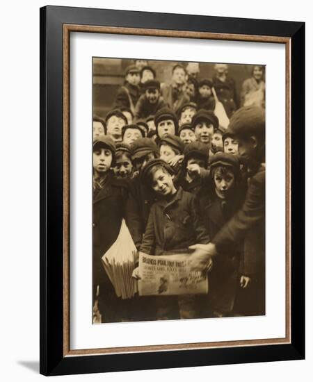 Newsies at the Paper Office, Bank Alley, Syracuse, New York, c.1910-Lewis Wickes Hine-Framed Photo