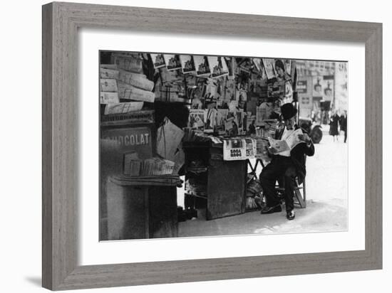 Newspaper Stand, Paris, 1931-Ernest Flammarion-Framed Giclee Print