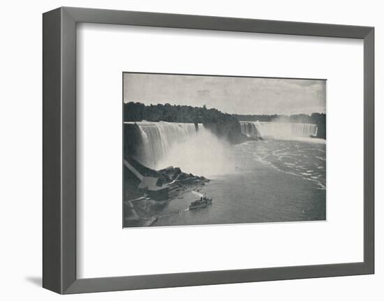 'Niagara Falls', 1916-Unknown-Framed Photographic Print