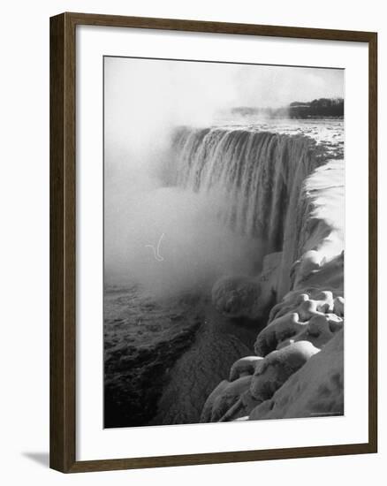 Niagara Falls in Winter-Alfred Eisenstaedt-Framed Photographic Print