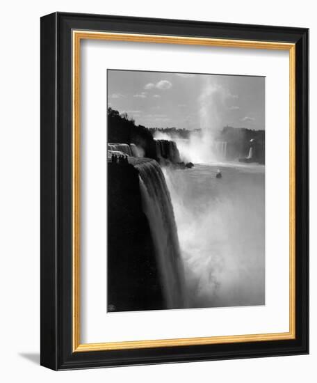 Niagara Falls-null-Framed Photographic Print