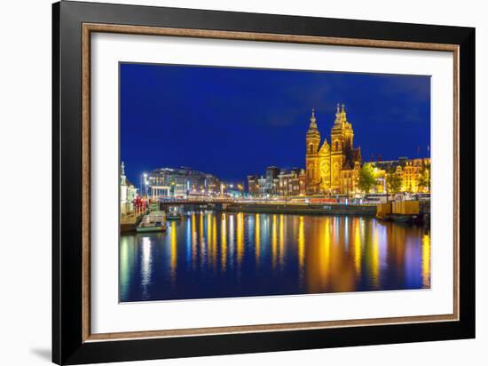 Night Amsterdam Canal and Basilica Saint Nichola-kavalenkava volha-Framed Photographic Print