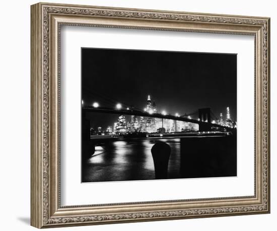 Night View Of Brooklyn Bridge-Bettmann-Framed Photographic Print