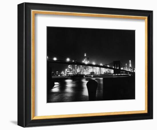 Night View Of Brooklyn Bridge-Bettmann-Framed Photographic Print