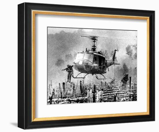 Nightmare Landing Zone-Associated Press-Framed Photographic Print