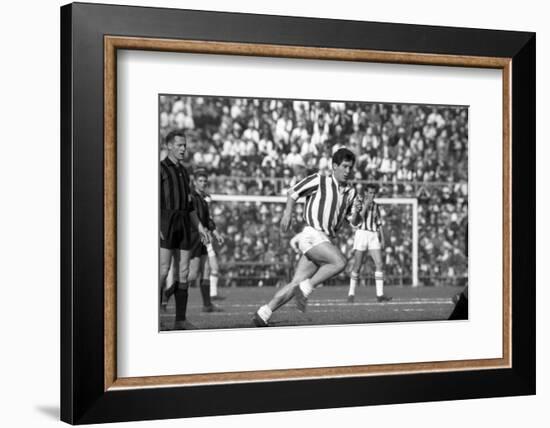 Nils Liedholm Looking at Omar Sivori in San Siro-Sergio del Grande-Framed Photographic Print