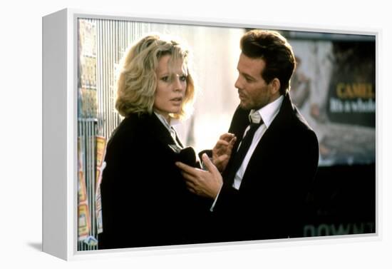 NINE 1/2 WEEKS, 1986 directed by ADRIAN LYNE Kim Basinger and Mickey Rourke (photo)-null-Framed Stretched Canvas