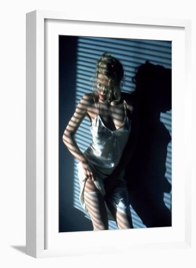 Nine 1/2 Weeks, Kim Basinger, Directed by Adrian Lyne, 1986-null-Framed Photo