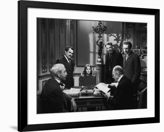 NINOTCHKA, 1939 directed by ERNST LUBITSCH Alexander Granach, Greta Garbo, Felix Blessart and Sig R-null-Framed Photo