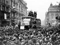 Ve Day Celebrations in London 1945-Nixon Greaves and-Framed Premier Image Canvas