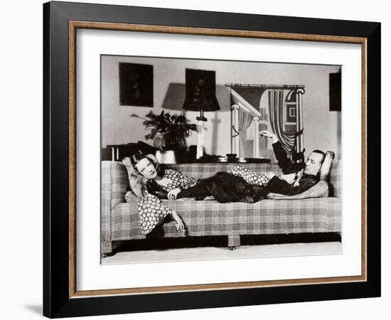 Noel Coward and Gertrude Lawrence in a scene from 'Private Lives', New York, USA, 1931-Unknown-Framed Photographic Print