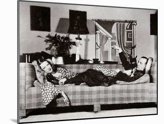 Noel Coward and Gertrude Lawrence in a scene from 'Private Lives', New York, USA, 1931-Unknown-Mounted Photographic Print