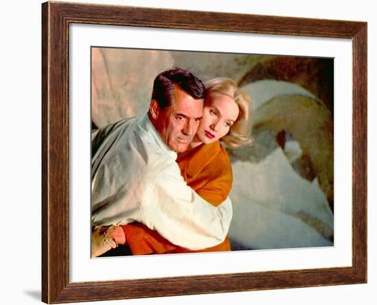 North By Northwest, Cary Grant, Eva Marie Saint, 1959, Clinging-null-Framed Photo