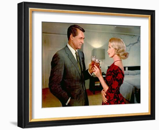 North By Northwest, Cary Grant, Eva Marie Saint, 1959-null-Framed Photo