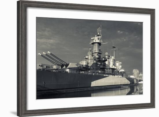 North Carolina, Wilmington, Battleship Uss North Carolina-Walter Bibikow-Framed Photographic Print