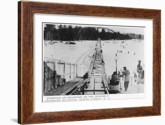 North Conway, New Hampshire - View of the Cranmore Mountain Skimoble, c.1939-Lantern Press-Framed Art Print