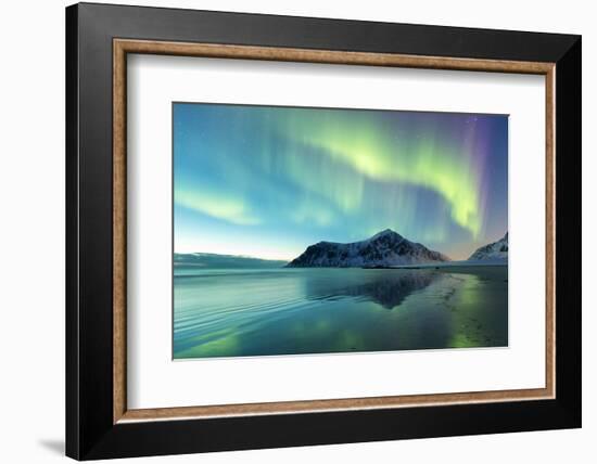 Northern Lights on Skagsanden Norway-spreephoto de-Framed Photographic Print