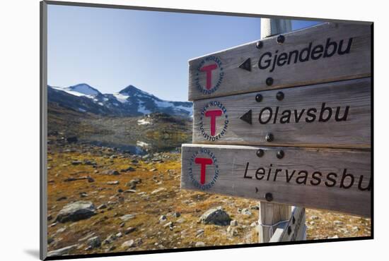 Norway, Jotunheimen National Park, Gravdalen, Signpost-Rainer Mirau-Mounted Photographic Print