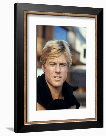 Nos plus Belles Annees THE WAY WE WERE by Sydney Pollack with Robert Redford, 1973 (photo)-null-Framed Photo