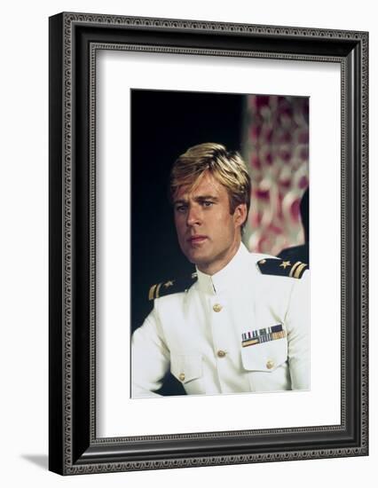 Nos plus Belles Annees THE WAY WE WERE by Sydney Pollack with Robert Redford, 1973 (photo)-null-Framed Photo