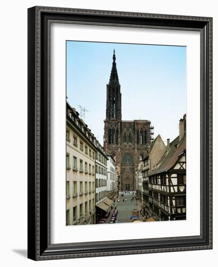 Notre Dame Cathedral, Strasbourg, Begun in Romanesque Style in 1015, Gothic Building, 1176-1439-null-Framed Giclee Print