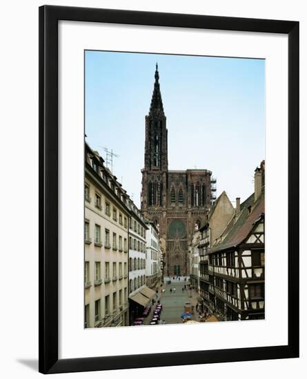 Notre Dame Cathedral, Strasbourg, Begun in Romanesque Style in 1015, Gothic Building, 1176-1439-null-Framed Giclee Print