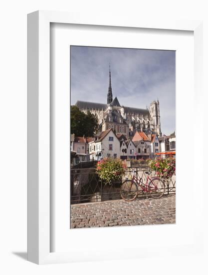 Notre Dame D'Amiens Cathedral-Julian Elliott-Framed Photographic Print