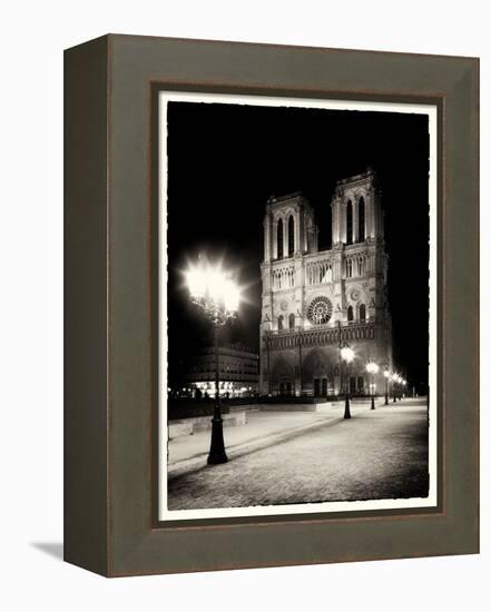 Notre Dame-Craig Roberts-Framed Premier Image Canvas