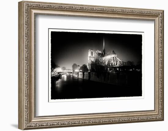 Notre Dame-Craig Roberts-Framed Photographic Print