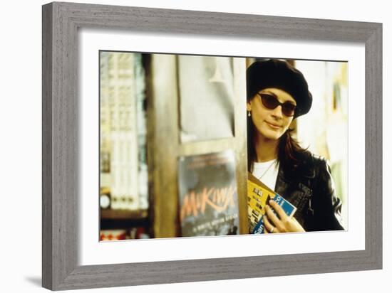 Notting Hill, Julie Roberts, 1999-null-Framed Photo