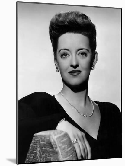 Now, Voyager, Bette Davis, 1942-null-Mounted Photo