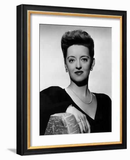 Now, Voyager, Bette Davis, 1942-null-Framed Photo