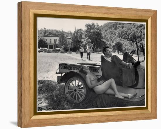 Nude Model Doris Fischer takes a break from posing for Students at Oxbow-Loomis Dean-Framed Premier Image Canvas