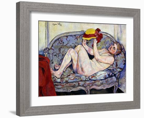 Nude Reaching on a Sofa; Nu Allonge Sur Un Canape, 1928-Suzanne Valadon-Framed Giclee Print