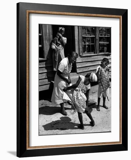 Nurse-Midwife Maude Callen Chatting with 8 and 9 Year Old Sisters Carrie and Mary Jane Covington-W^ Eugene Smith-Framed Photographic Print