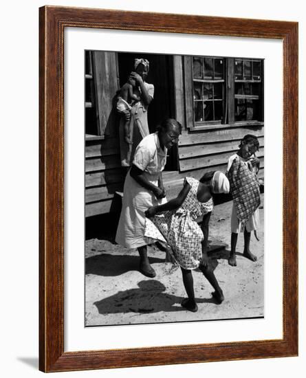 Nurse-Midwife Maude Callen Chatting with 8 and 9 Year Old Sisters Carrie and Mary Jane Covington-W^ Eugene Smith-Framed Photographic Print