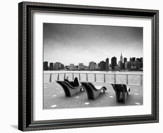 NYC Relax-Nina Papiorek-Framed Photographic Print