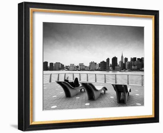 NYC Relax-Nina Papiorek-Framed Photographic Print