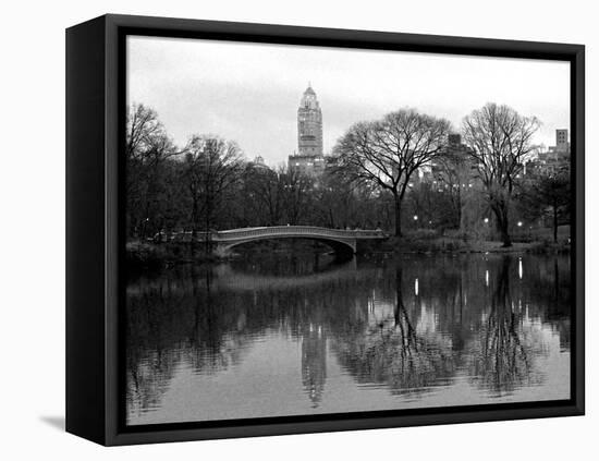 NYC Skyline V-Jeff Pica-Framed Premier Image Canvas