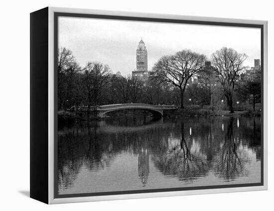 NYC Skyline V-Jeff Pica-Framed Premier Image Canvas