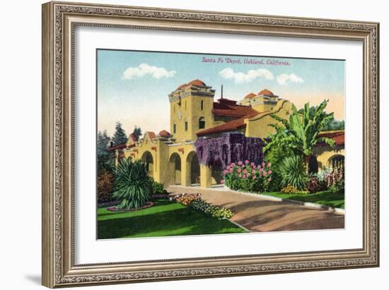 Oakland, California - Exterior View of Santa Fe Train Depot-Lantern Press-Framed Art Print