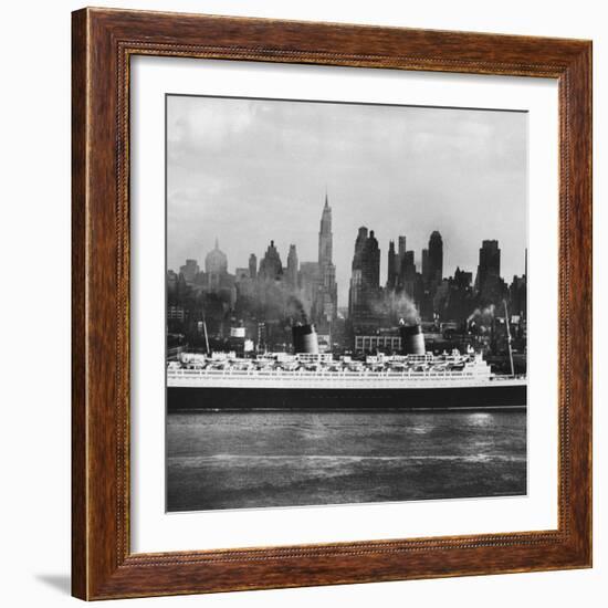 Oceanliner 'Queen Elizabeth' on the Hudson River-Andreas Feininger-Framed Photographic Print