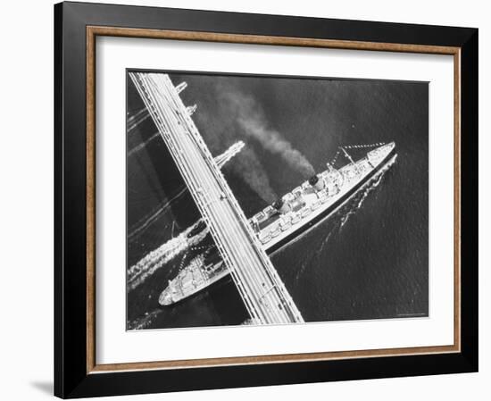 Oceanliner, Queen Mary on Last Sailing from New York to England-Arthur Schatz-Framed Photographic Print