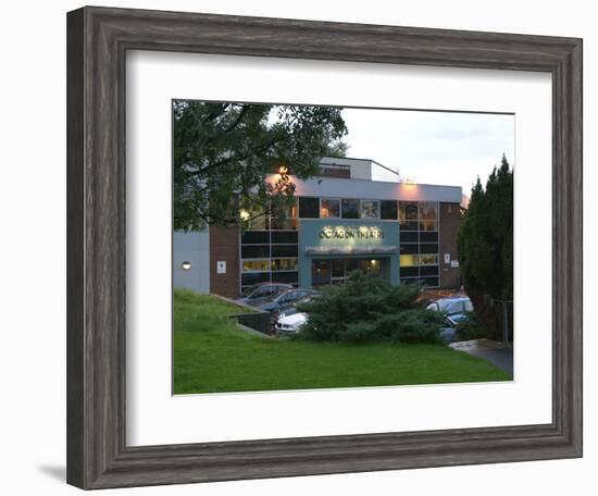 Octagon Theatre, Yeovil, Somerset, 2005-Peter Thompson-Framed Photographic Print