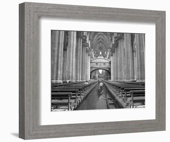 Oduomomio-Thomas Barbey-Framed Giclee Print