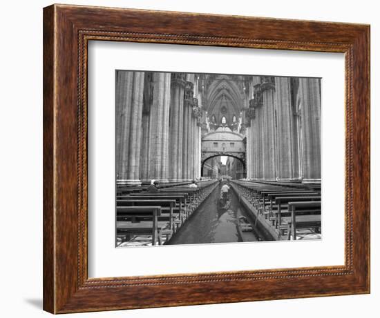 Oduomomio-Thomas Barbey-Framed Giclee Print