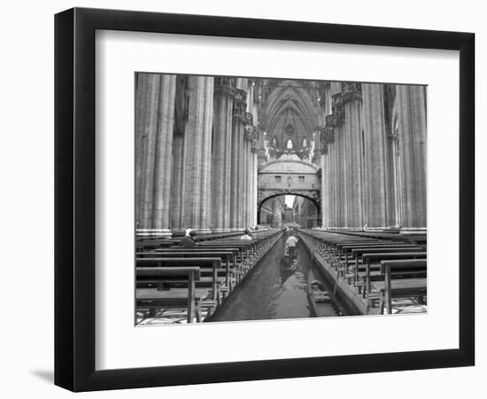 Oduomomio-Thomas Barbey-Framed Giclee Print