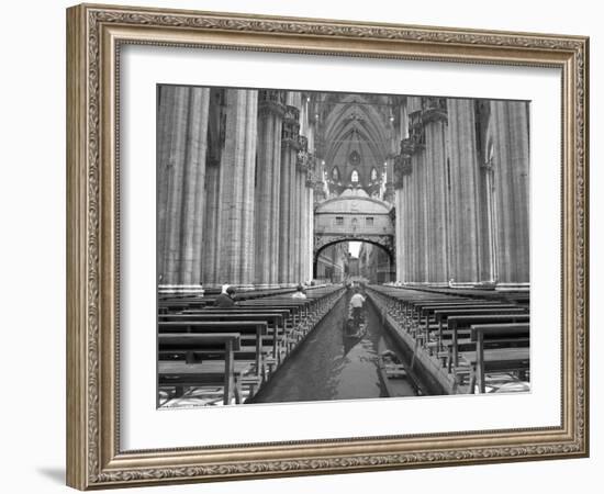 Oduomomio-Thomas Barbey-Framed Giclee Print