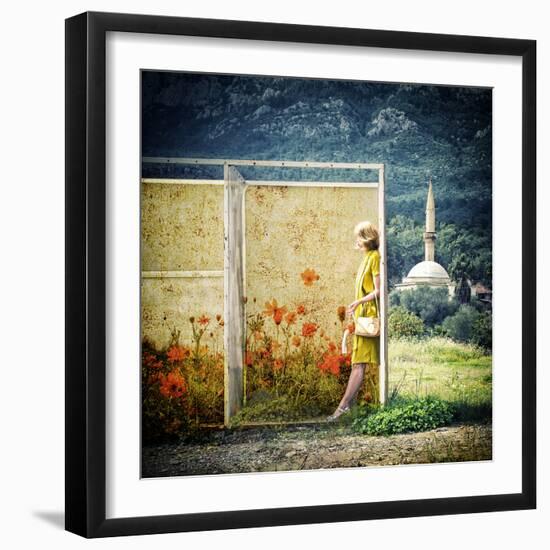 Off-line-null-Framed Photographic Print