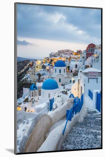 Oia, Santorini (Thira), Cyclades Islands, Greece-Jon Arnold-Mounted Photographic Print